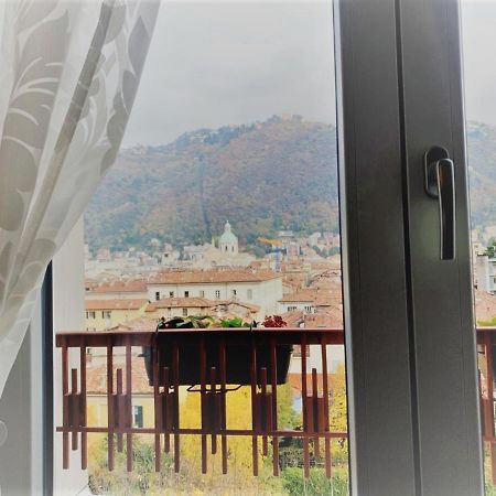 Maison 53 Incantevole Appartamento Vista Cattedrale Di Como Exterior foto